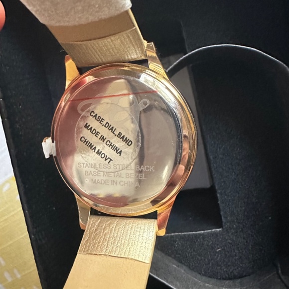 Elizabeth Taylor White Diamonds watch - Picture 4 of 8